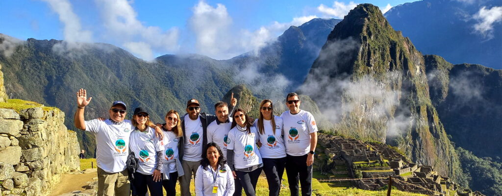 nosso-guia-katy-em-machu-picchu