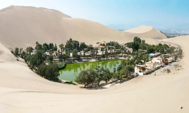 huacachina-oasis-em-peru