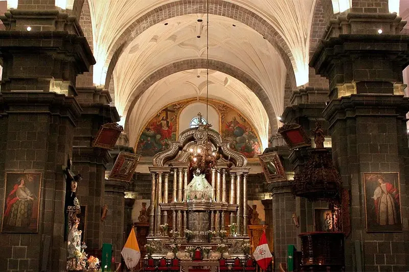Catedral de Cusco por dentro