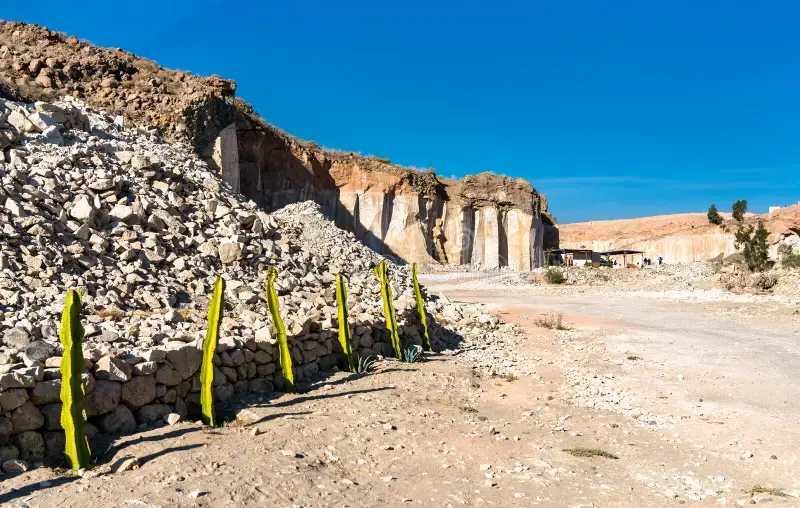 ruta-del-sillar-en-arequipa-peru-canteras-sillares