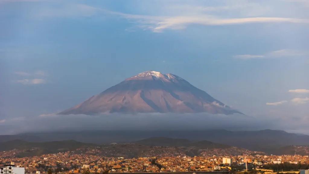 volcan misiti arequipa peru