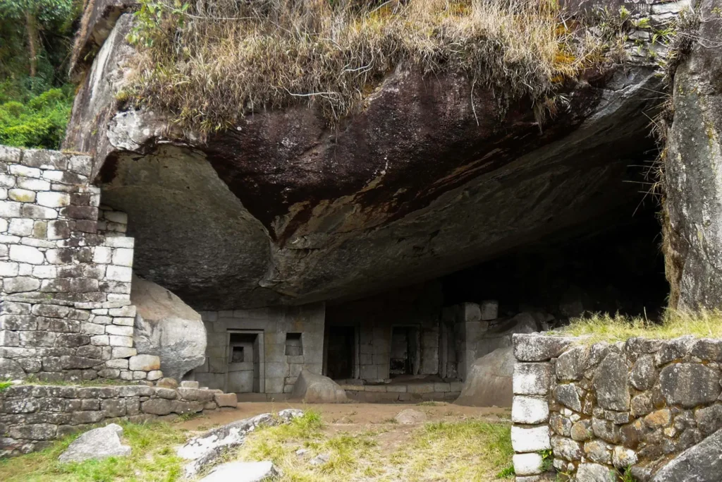 A caverna sob