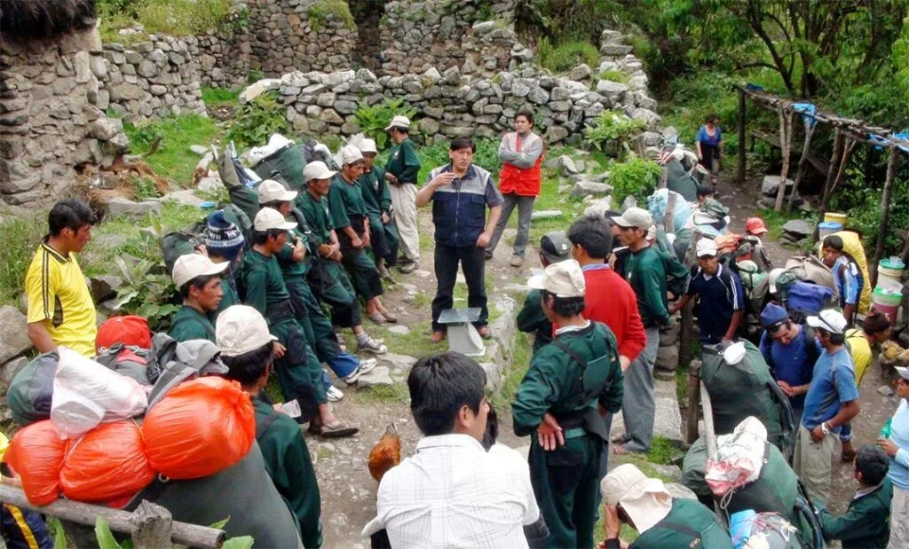 Gorjetas para carregadores na Trilha Inca